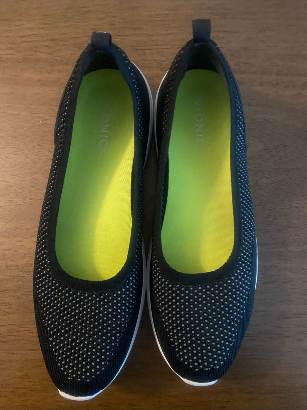 Vionic Kallie Black Knit Slip-On - Picture 5 of 8